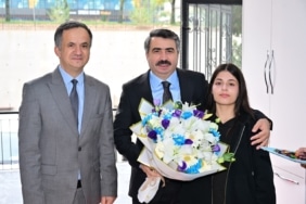 'GENÇLERİMİZ GELECEĞİMİZ' BAŞKAN OKTAY YILMAZ'DAN GENÇLERE YAKIN İLGİ: ÖĞRENCİLERLE HEM SOHBET ETTİ HEM SPOR YAPTI