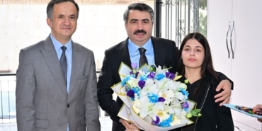 'GENÇLERİMİZ GELECEĞİMİZ' BAŞKAN OKTAY YILMAZ'DAN GENÇLERE YAKIN İLGİ: ÖĞRENCİLERLE HEM SOHBET ETTİ HEM SPOR YAPTI