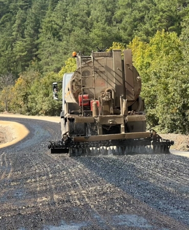 BÜYÜKŞEHİR, OSMANGAZİ'DE 10 KİLOMETRELİK YOLU YENİLEDİ