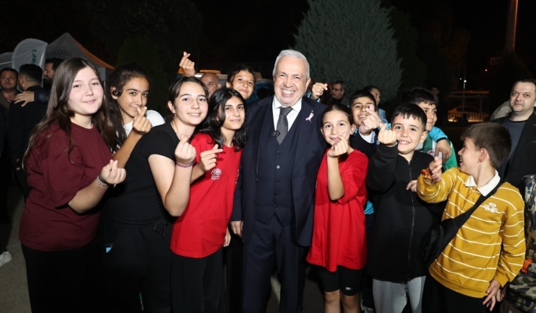 Başkan Şadi Özdemir Akçalar’da vatandaşlarla buluştu