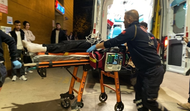 Bursa’da 3.kattan düşen çocuk ağır yaralandı