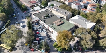 BURSA'DA MİLYONLARCA KİŞİYE HİZMET VEREN 56 YILLIK HASTANEDE SON GÜN ÇEKİRGE DEVLET HASTANESİ'NDE YARIN HİZMET VERİLMEYECEK OLMASI, VATANDAŞIN KAFASINI KARIŞTIRDI ÇALIŞANLARINDAN, HASTALARINA HERKES DUYGULANDI ÇEKİRGE DEVLET HASTANESİ 1350 YATAKLI ALİ OSMAN SÖNMEZ DEVLET HASTANESİ'NE TAŞINDI, YENİ HASTANEDE BAZI BRANŞLARDA RANDEVULAR AÇILDI