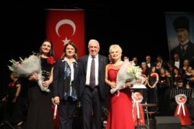 CUMHURİYET'İN 103'ÜNCÜ YILI NİLÜFER'DE KONSERLE KUTLANDI