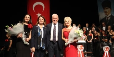 CUMHURİYET'İN 103'ÜNCÜ YILI NİLÜFER'DE KONSERLE KUTLANDI