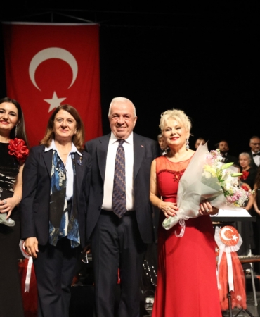 CUMHURİYET'İN 103'ÜNCÜ YILI NİLÜFER'DE KONSERLE KUTLANDI