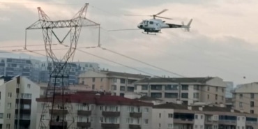 BURSA'DA İLETİM HATLARINA HELİKOPTERLİ BAKIM: DİKKAT ÇEKEN ANLAR KAMERADA
