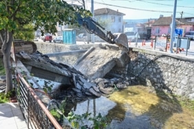 BÜYÜKŞEHİR'DEN MUDANYA'YA YENİ KÖPRÜ