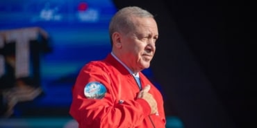 CUMHURBAŞKANI ERDOĞAN: "SAVUNMA İHRACATINDA DÜNYANIN EN BÜYÜK 11. ÜLKESİYİZ" "SOMA'DAKİ MADEN GÖÇÜKTE İHMALİ VEYA SUÇU OLAN KİM VARSA HESABINI MUTLAKA VERECEK"